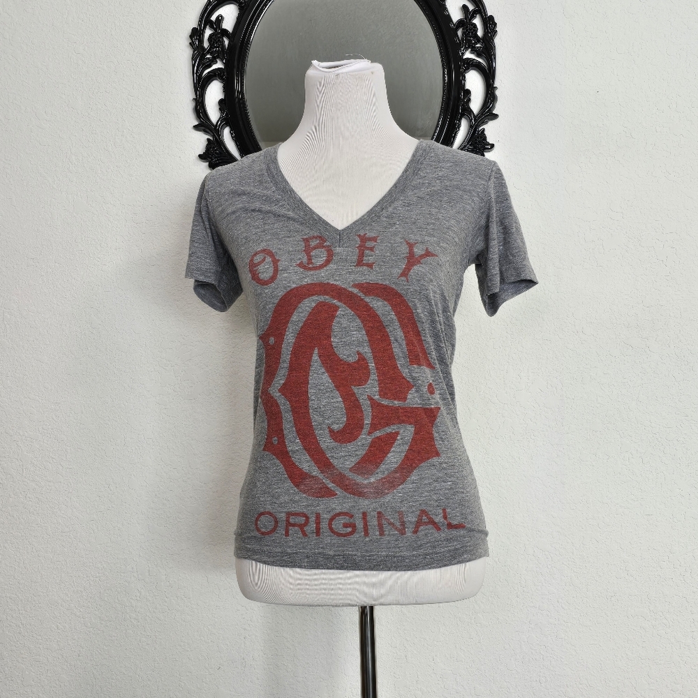 Obey tshirt